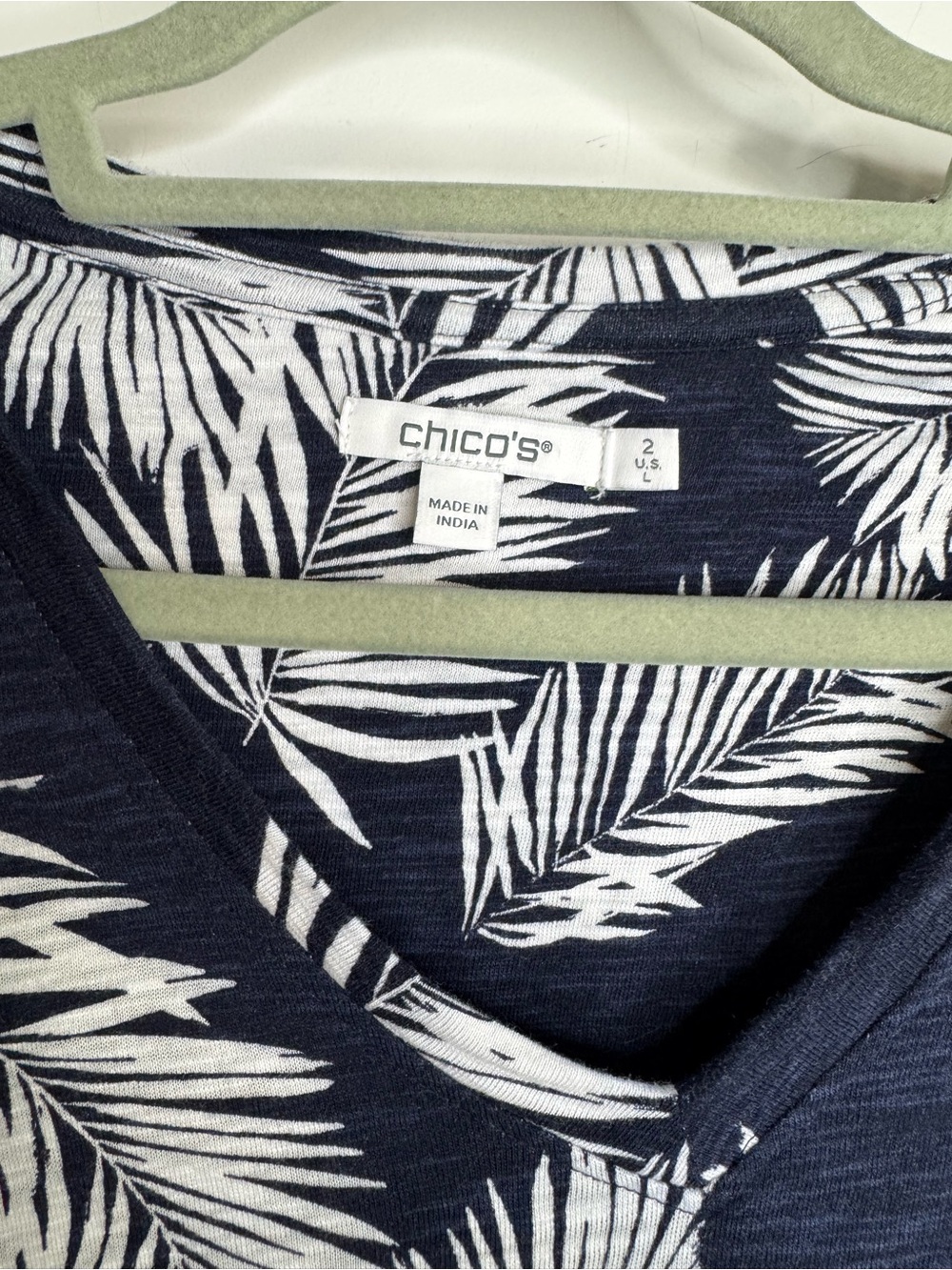 Chico’s Navy Tropical Print Top - Picture 2 of 6